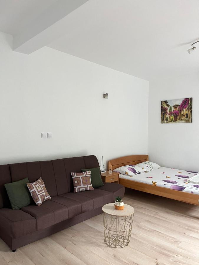 Apartman Iskra Bijela Exteriér fotografie