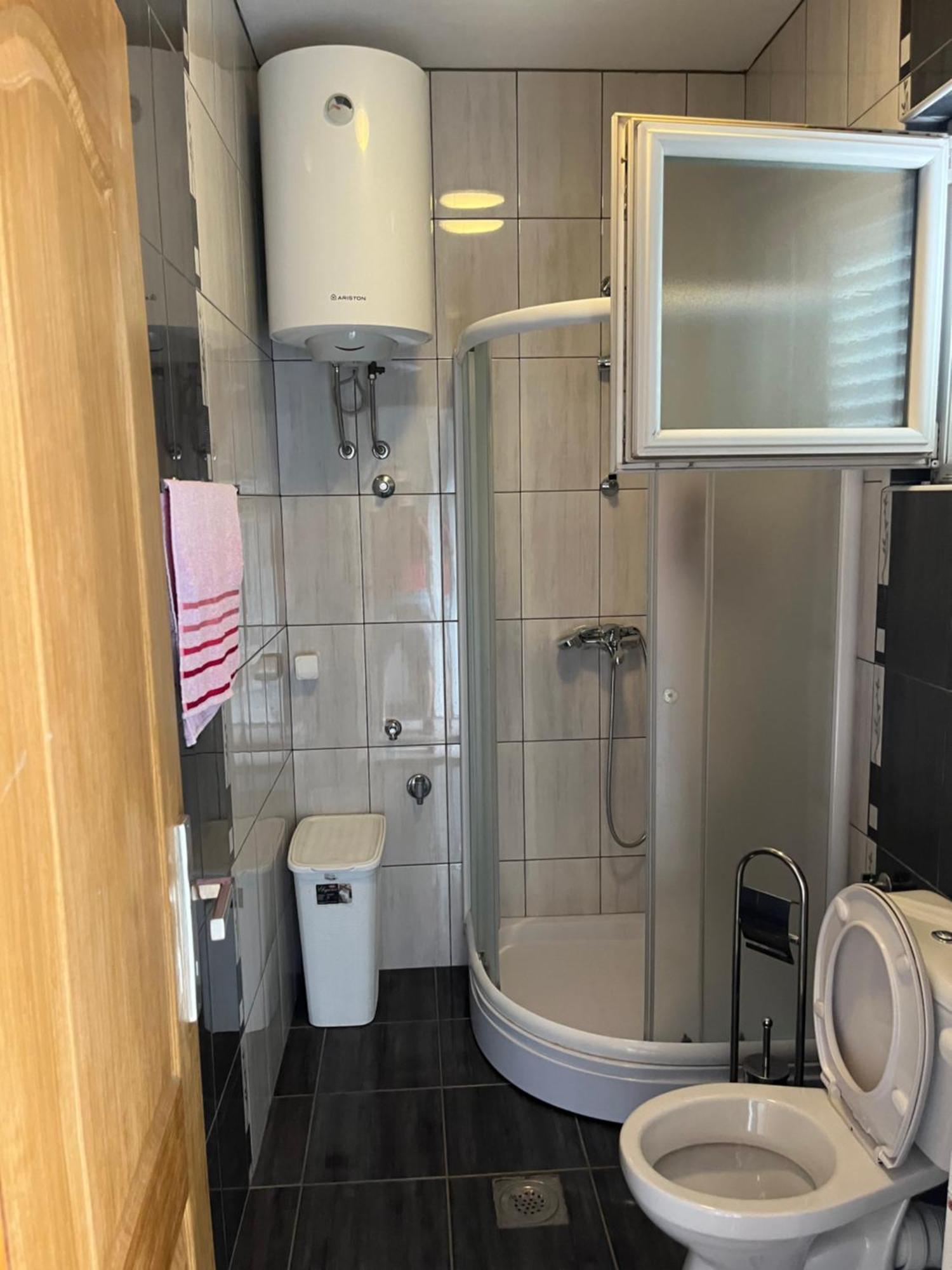 Apartmán Apartman Iskra Bijela Exteriér fotografie