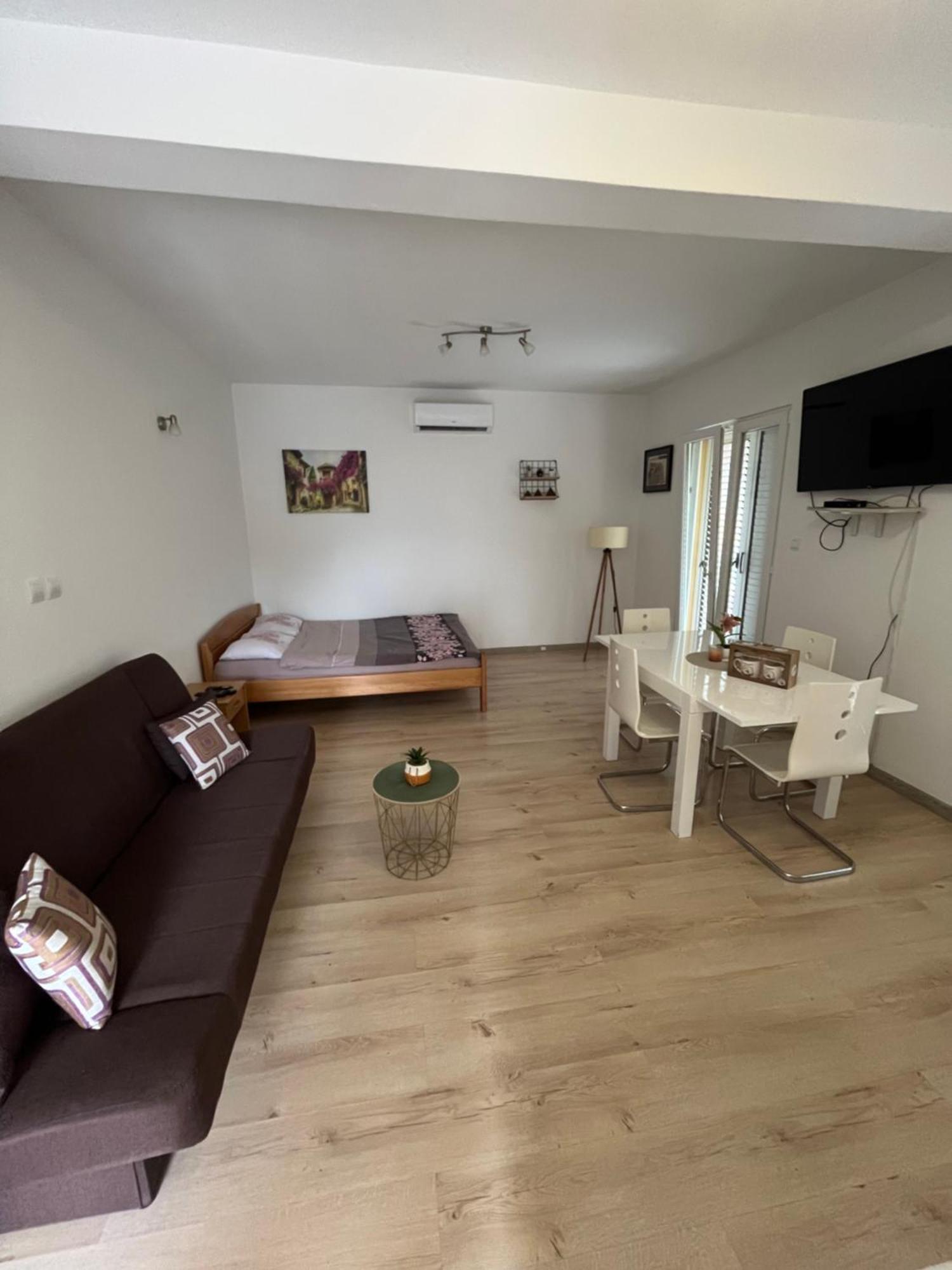 Apartmán Apartman Iskra Bijela Exteriér fotografie